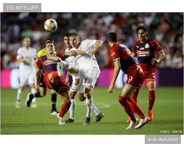 坎塞洛传中惊艳助球队取胜，状态回暖展现积极势头