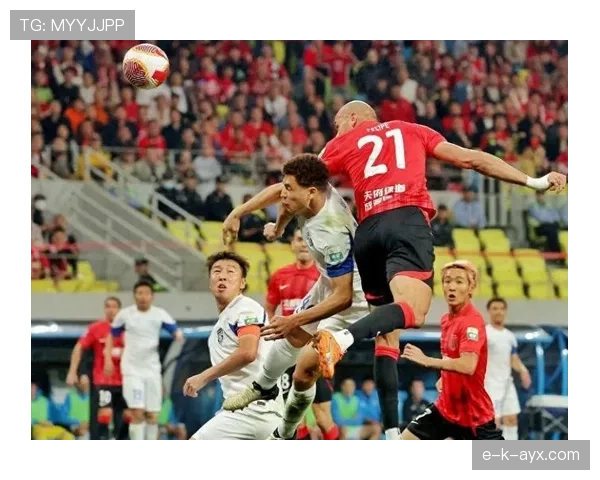 中超赛季回顾：新星闪耀赛场，激战铸就荣耀